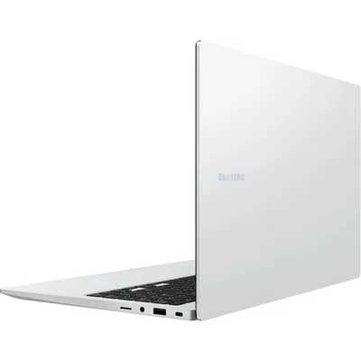 ноутбук Samsung Galaxy Book4 NP754XGK-KG1NL Серебристый